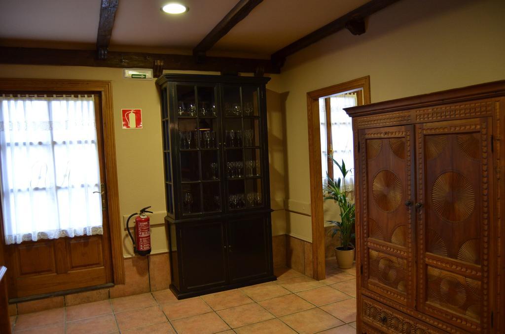 Hostal Ameztia Doneztebe Exterior photo