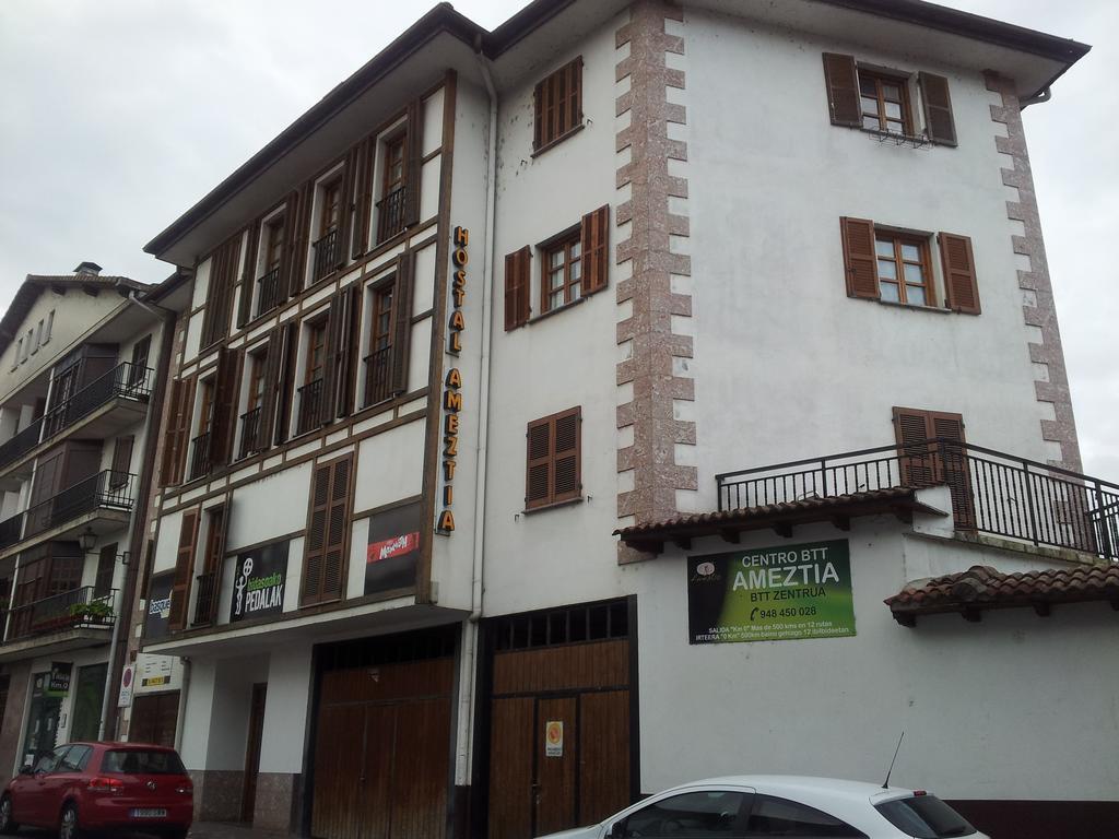 Hostal Ameztia Doneztebe Exterior photo