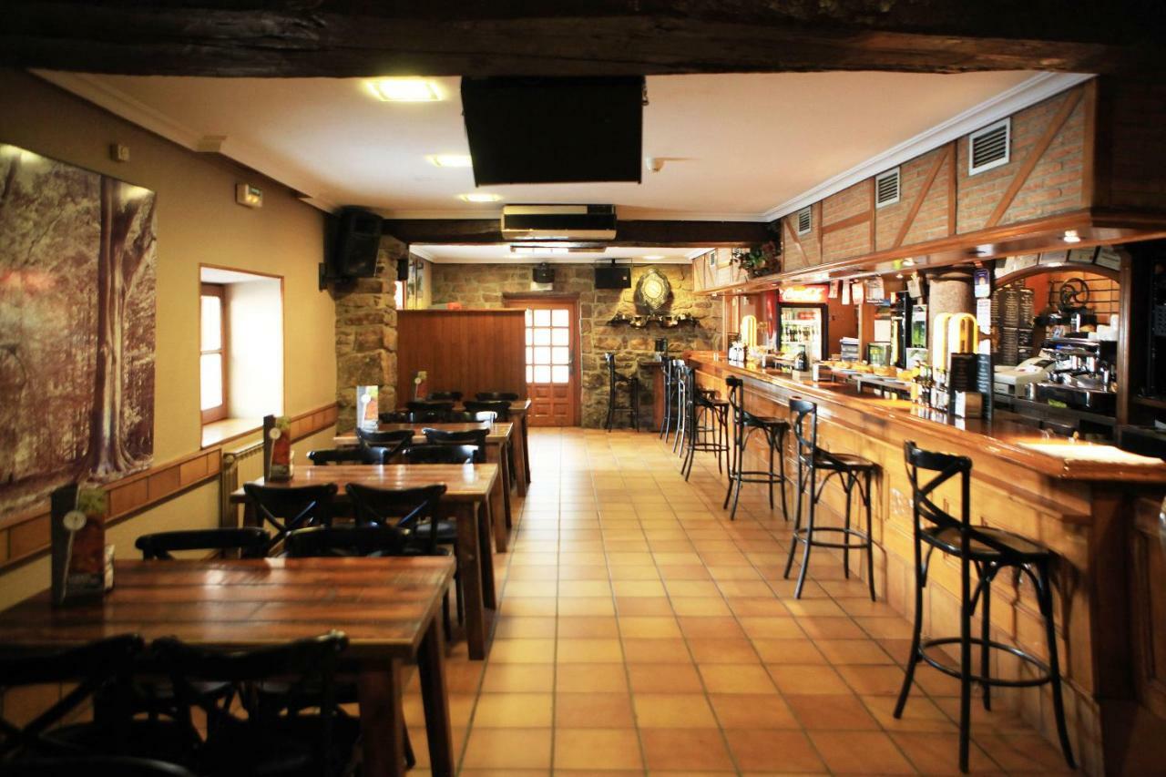 Hostal Ameztia Doneztebe Exterior photo