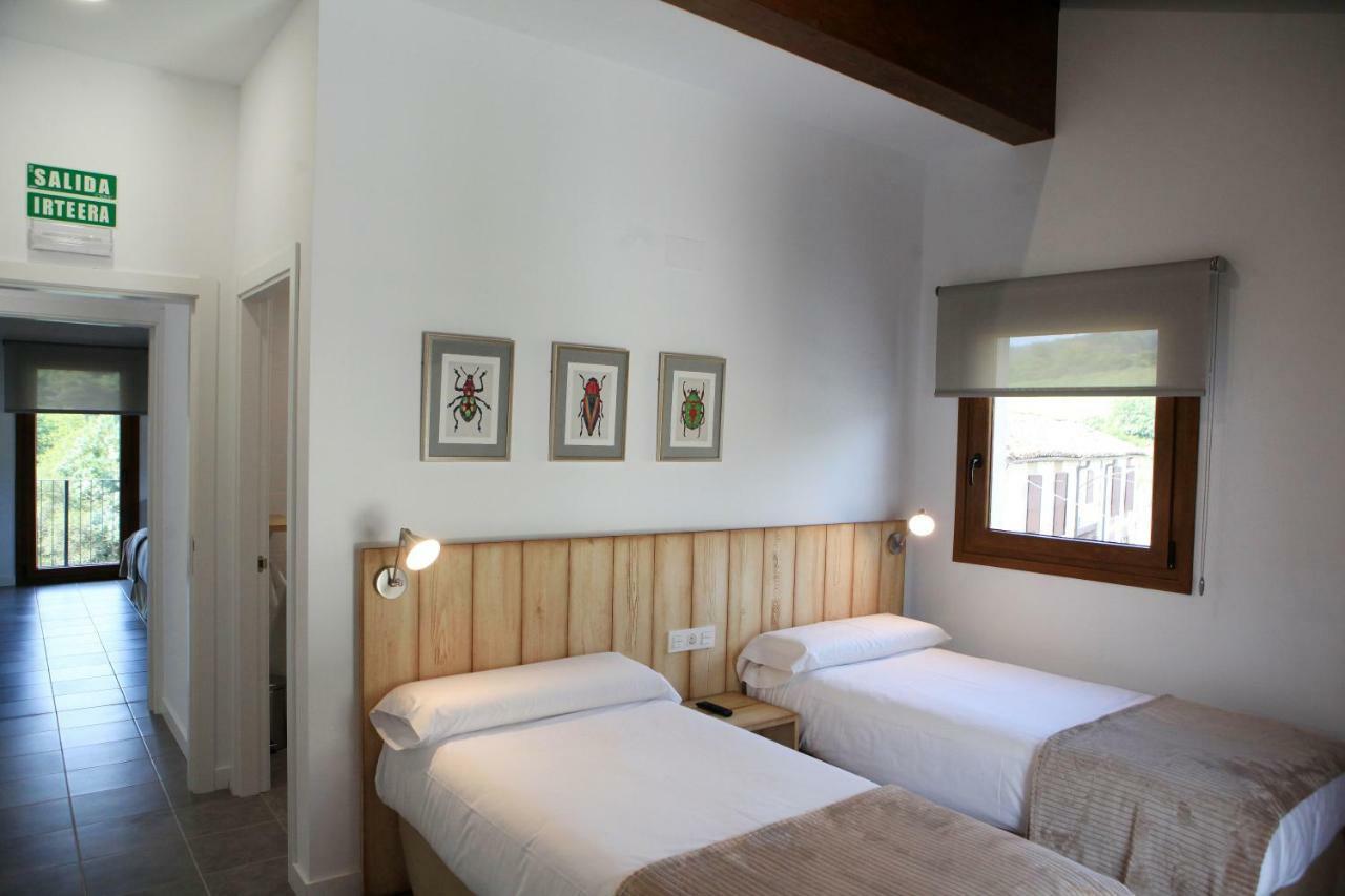 Hostal Ameztia Doneztebe Exterior photo