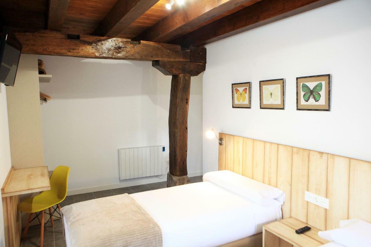 Hostal Ameztia Doneztebe Exterior photo